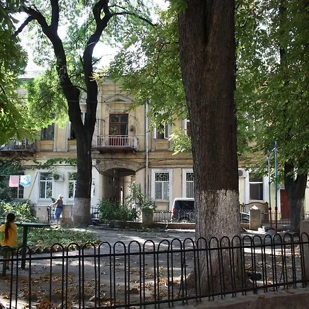 Apartment On Voroncovskiy Lane